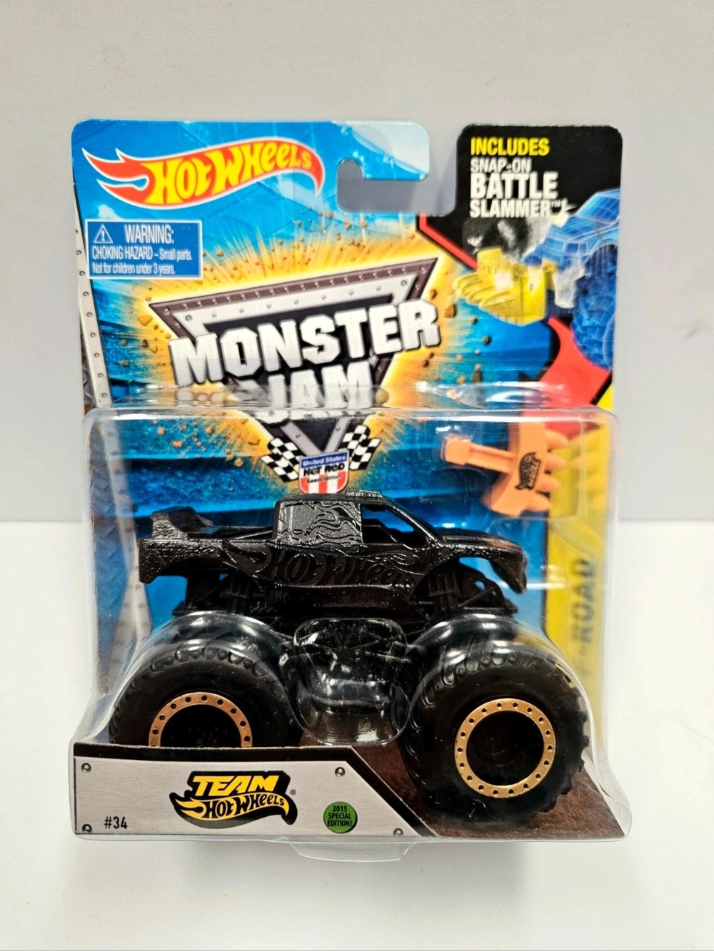 Hot Wheels Monster Jam Black Monster Truck with Battle Slammer